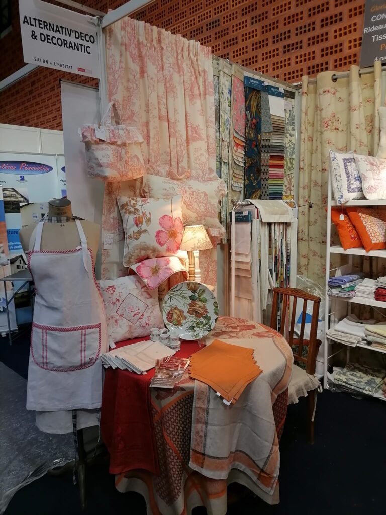 Cette image représente le stand Décorantic Rideaux Créations